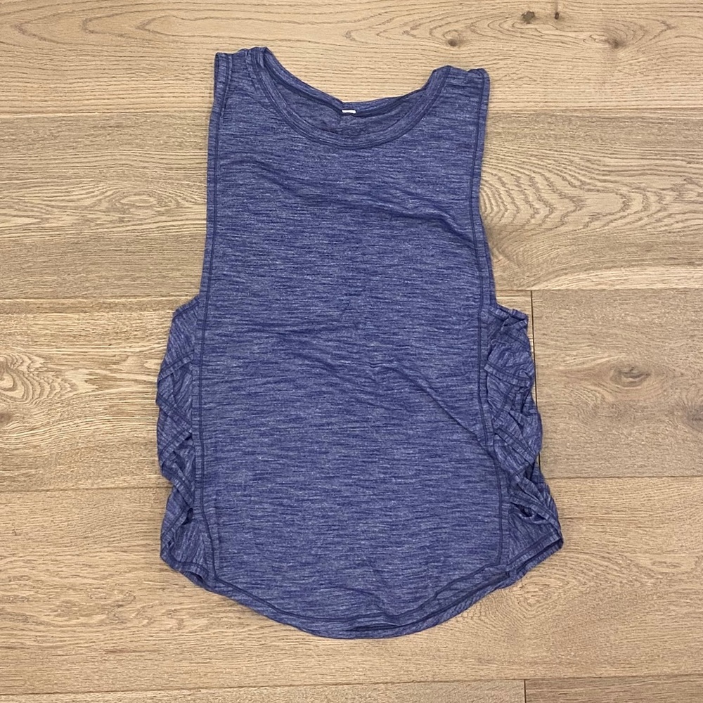 Lululemon muscle tank